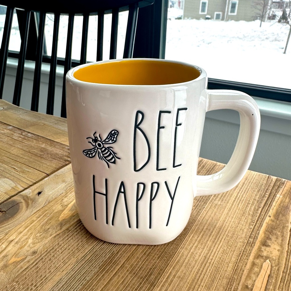 Rae Dunn Bee Happy mug